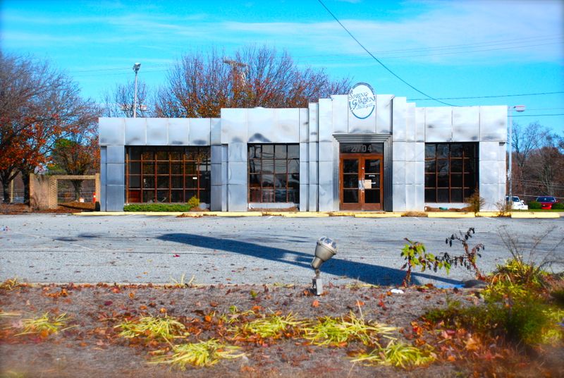 Buffalo’s Bar and Grill