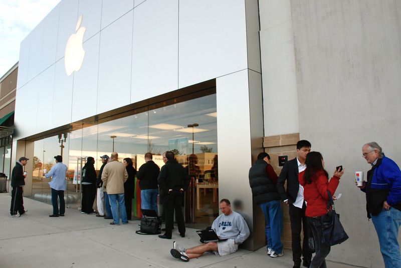 Could MacCulture Surpass McCulture in Billions Served?