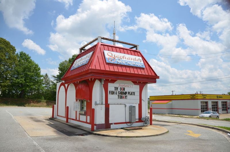 Stephanie’s (World’s Smallest) Restaurant