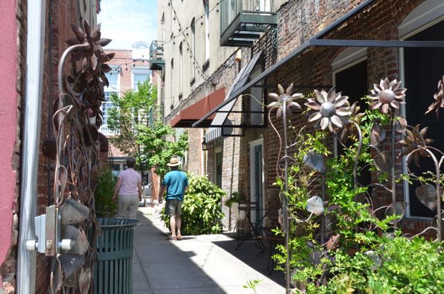 Alley at 200 Block of South Elm Street