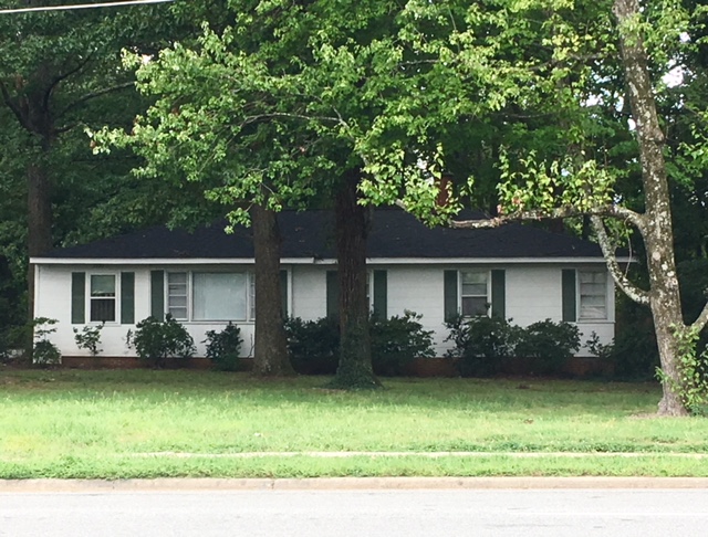 Lawndale Drive, the 3500 Block