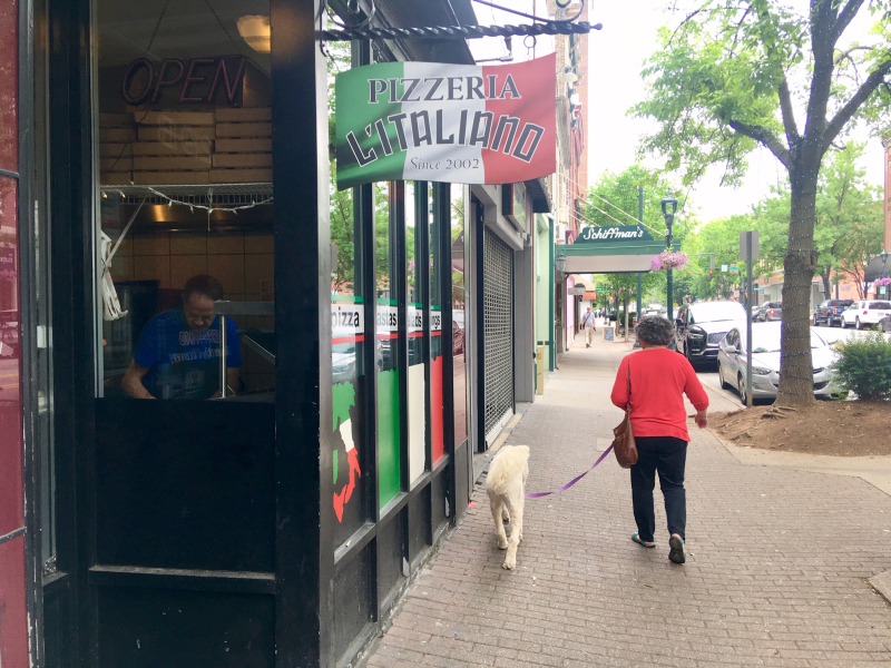 Pizza & Pooch