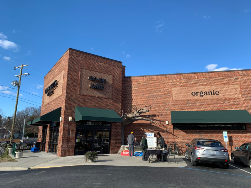 Deep  Roots Co-Op  Grocery Store