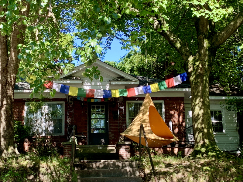 Cozy Little House On Bruce Street