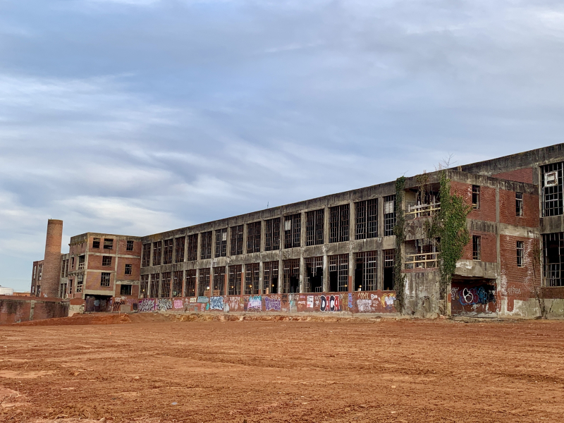 Rolane Sock Factory and Outlet No More