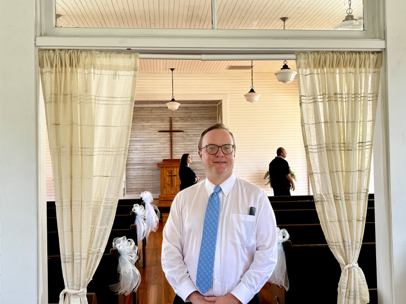 Ai Church: Groom Anticipates the Arrival of the Bride