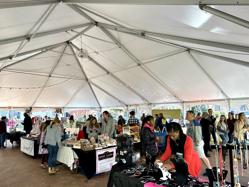 Gray Gardens- Arts and Crafts Show