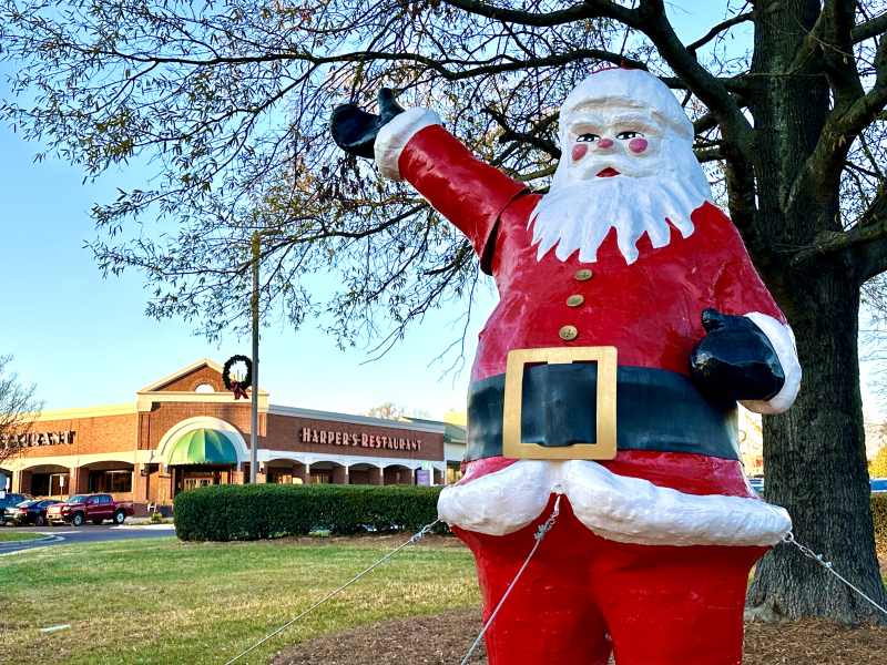 Waving Santa Back at Friendly Center