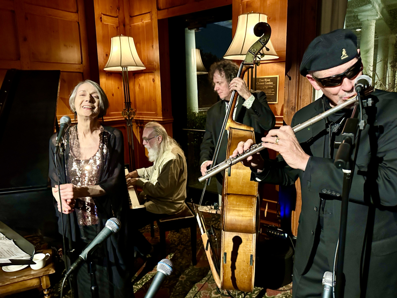 Sheila Duell Sings at Jazz Night at the O. Henry Hotel