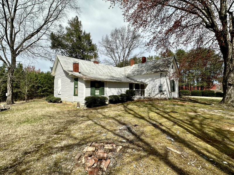 Old House On Summerfield Road