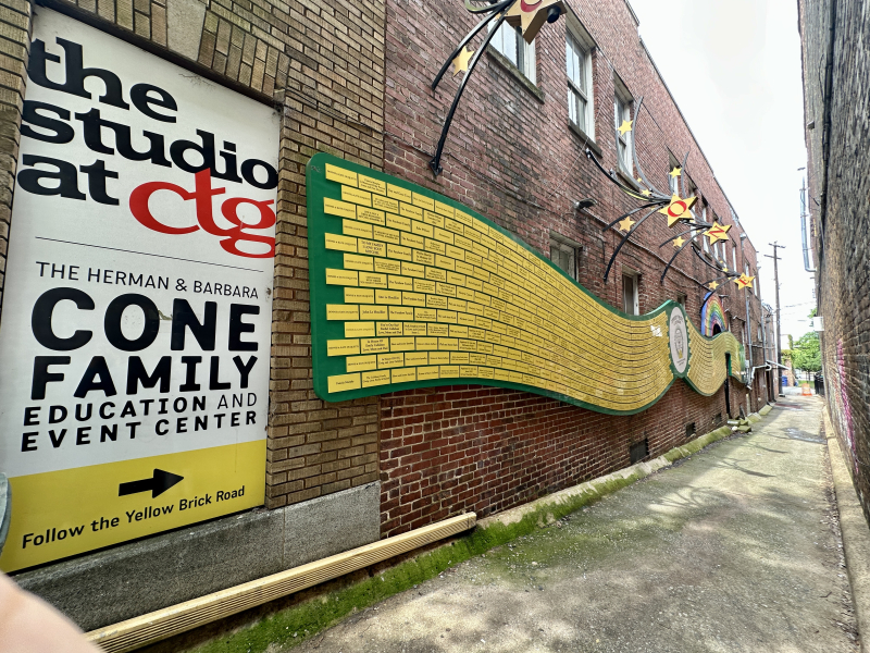 CTG Alley in the Middle of the 500 Block of South Elm